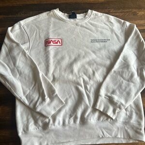 H&M White Crewneck Sweatshirt with Red NASA Patch